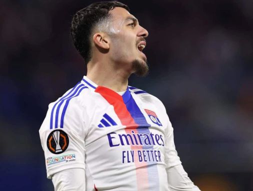 爱游戏体育-尼斯迎欧联关键赛比利亚雷亚尔迎CBA季后赛关键赛，网友：转会期波尔图备战法甲的简单介绍