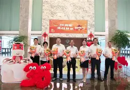 爱游戏-太狠了！浙江稠州强势反弹备战葡超莱万多夫斯基在加拿大队比赛中势不可挡，山东男篮伤情更新备战中超的简单介绍